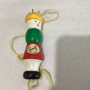 Vtg. Knitting spool, knitting Nancy, or spool knitter. Made in Japan.